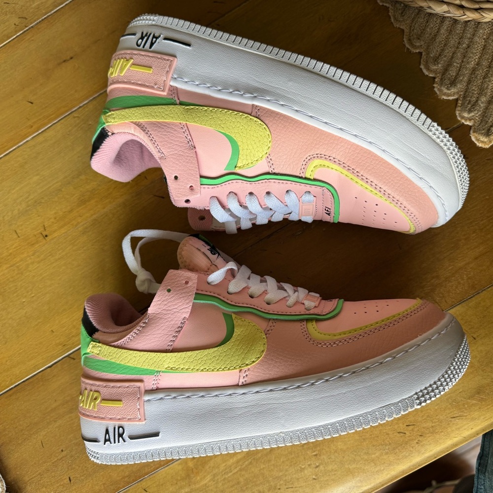 Nike AirForce1 shadow artic punch/barely volt cu8591 601 size 8